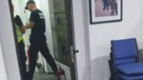 Gigovića čuva gomila zaštitara na Grbavici