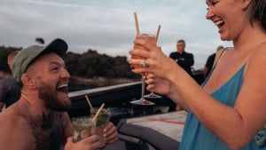 McGregor ne ispušta iz ruku misterioznu crnku, uslijedila je neočekivana reakcija njegove zaručnice