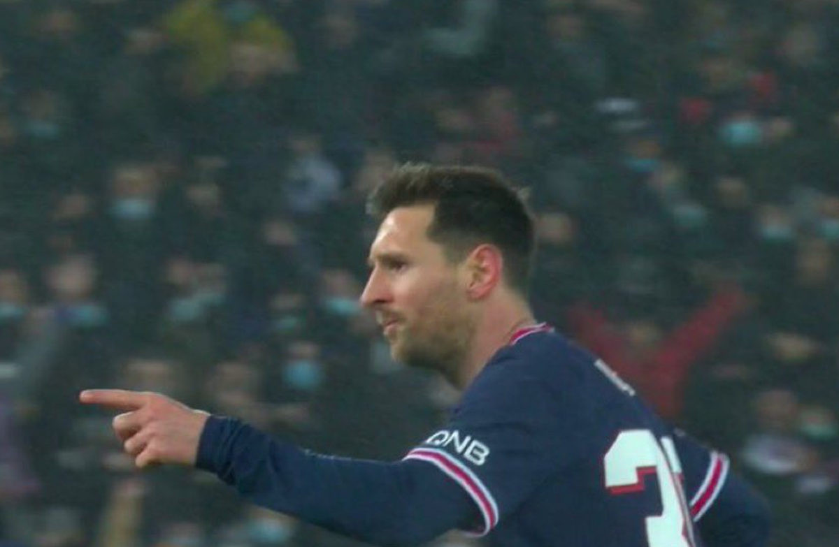PSG-ovi navijači uživaju: Nakon Mbappeova dva gola, majstorija u režiji Messija