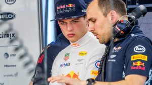 Pisalo se da odlazi i da je već dogovorio novi posao, ali Red Bull je prekinuti tu priču