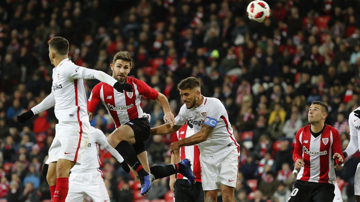 Athletic Bilbao pobijedio Sevillu i udaljio je od borbe za titulu