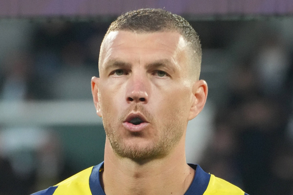 Ni Hajduk, ni Željezničar! Pozitivan odgovor je pao - Edin Džeko ostaje u Istanbulu? Ni Hajduk, ni Željezničar! Pozitivan odgovor je pao - Edin Džeko ostaje u Istanbulu?