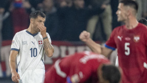 Xhaka na terenu izdržao silne uvrede i zvižduke, a fotografija iz svlačionice pokazala pravu istinu