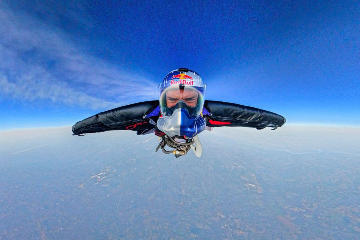 Fenomenalni Sebastián Álvarez oborio tri svjetska rekorda revolucionarnim letom u wingsuit odijelu Fenomenalni Sebastián Álvarez oborio tri svjetska rekorda revolucionarnim letom u wingsuit odijelu