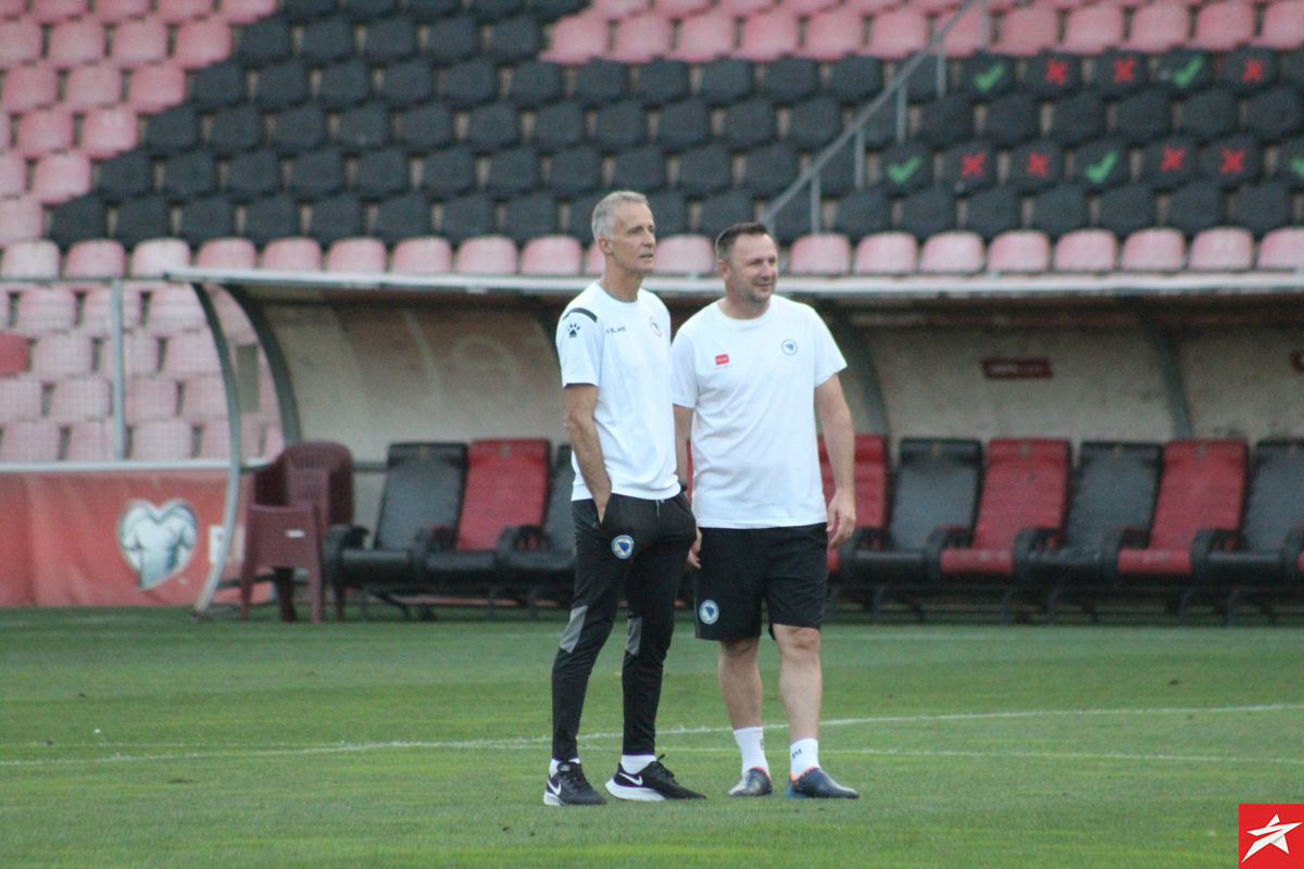 Meho Kodro debituje na klupi BiH: Početak nečeg dobrog ili potpuni krah? Meho Kodro debituje na klupi BiH: Početak nečeg dobrog ili potpuni krah?