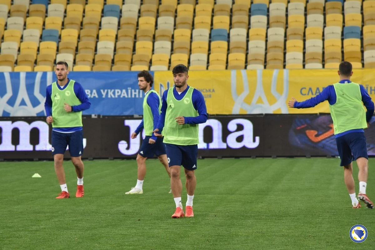 Zmajevi odradili trening u Lvivu, sutra prvi put igraju s Ukrajinom