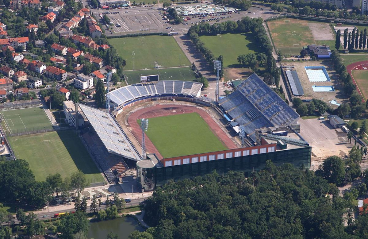 Dinamo ostaje bez najgoreg stadiona u Europi, novi će imati za navijače neoprostivu manu: "Sramota" Dinamo ostaje bez najgoreg stadiona u Europi, novi će imati za navijače neoprostivu manu: "Sramota"