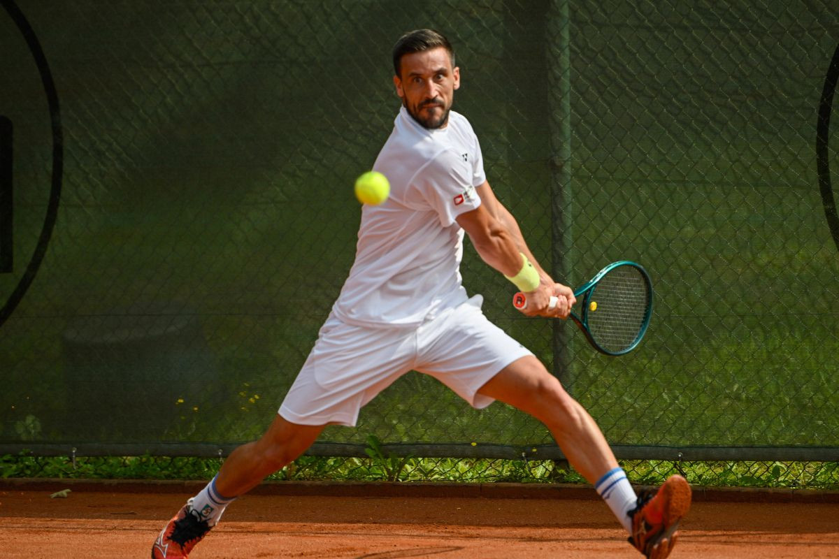 Dugo nismo gledali ovakvog Džumhura na ATP turniru: Nakon lavovske borbe izborio plasman među osam Dugo nismo gledali ovakvog Džumhura na ATP turniru: Nakon lavovske borbe izborio plasman među osam