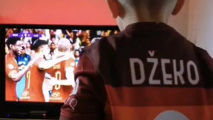 Ispunio mu se san: Dječak David došao na trening Rome i od Edina Džeke dobio poseban poklon