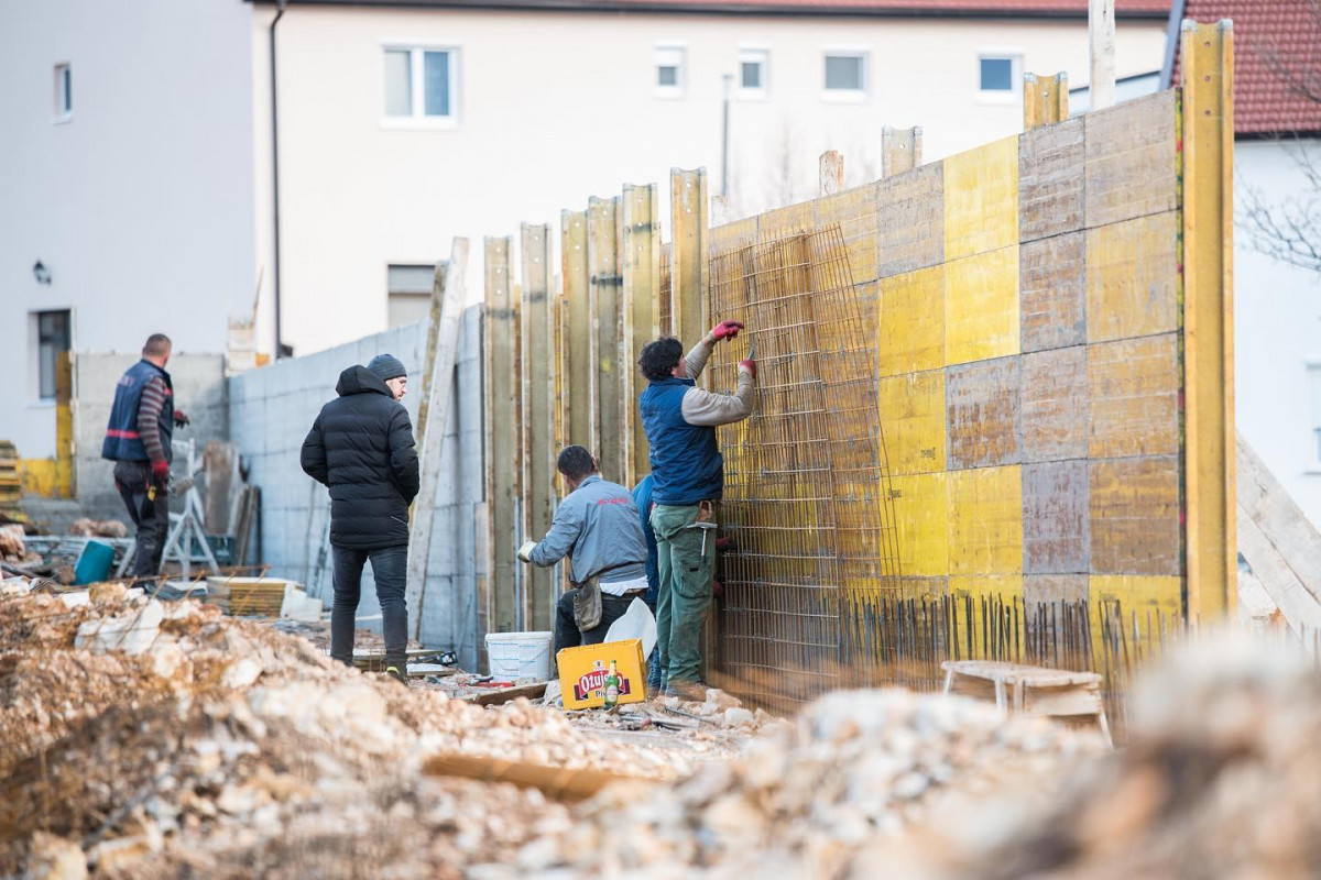 Radno u domu premijerligaša: Uskoro moderne svlačionice, proširenje pomoćnog terena