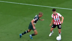 Bajraktarević magijom oduševio navijače PSV-a, odmah se javili i bh. fanovi i "prozvali" Barbareza