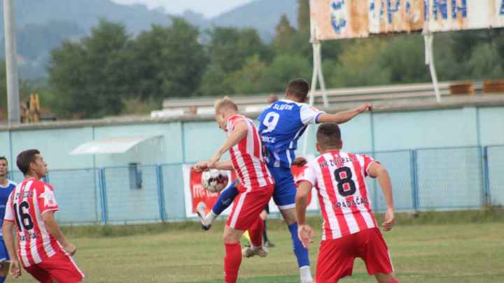 Rudar demonstrirao silu, Zvijezda slavila u Živinicama