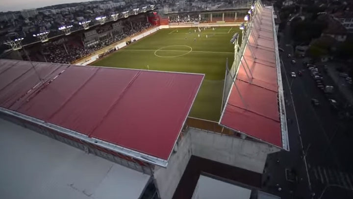 Ne, ne lažu vas, ovi stadioni su stvarni Ne, ne lažu vas, ovi stadioni su stvarni