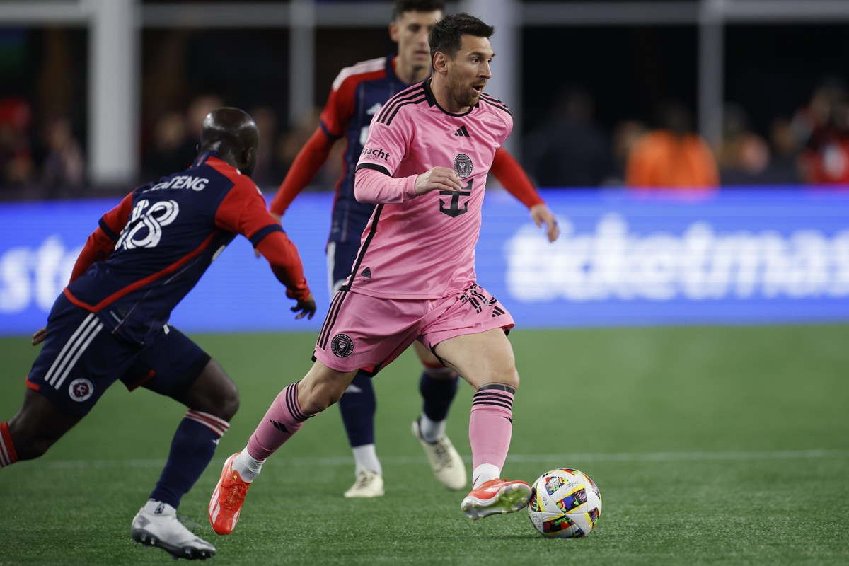 Ovaj čovjek je nezaustavljiv! Leo Messi se vratio poslije tri mjeseca, pa napravio nezamislivo Ovaj čovjek je nezaustavljiv! Leo Messi se vratio poslije tri mjeseca, pa napravio nezamislivo