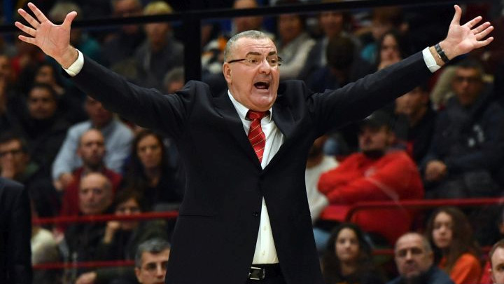 Repeša debitovao porazom, Gordić ubacio dva poena
