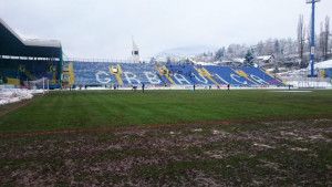 Teren očišćen, tribine proprilično prazne