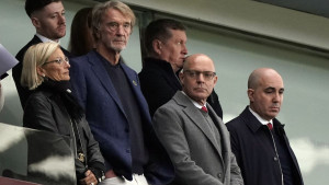 Odala ga supruga: Već je poznato koji trenerski genijalac preuzima United!